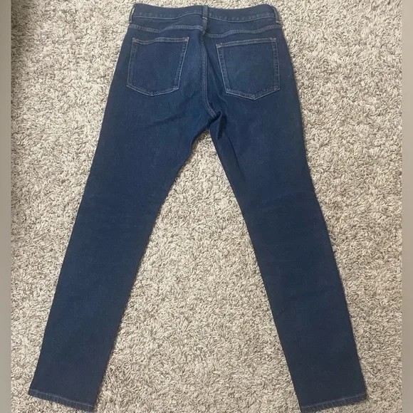 Light and Dark Wash Slim Cut Everlane Jeans Bundle, Size 32 - Picture 3 of 11